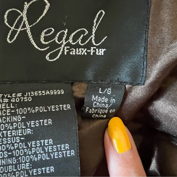Women’s Chocolate Brown Regal Faux Fur Teddy Bear Coat | Size Large | GUC 🤎🐻 - Picture 7 of 11
